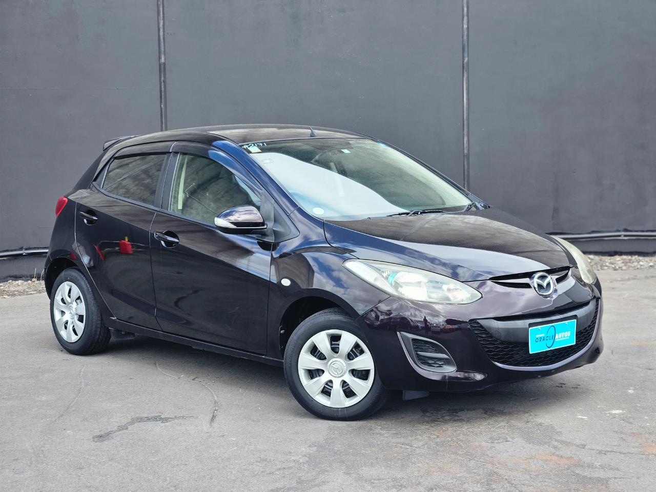 2012 Mazda Demio thumbnail
