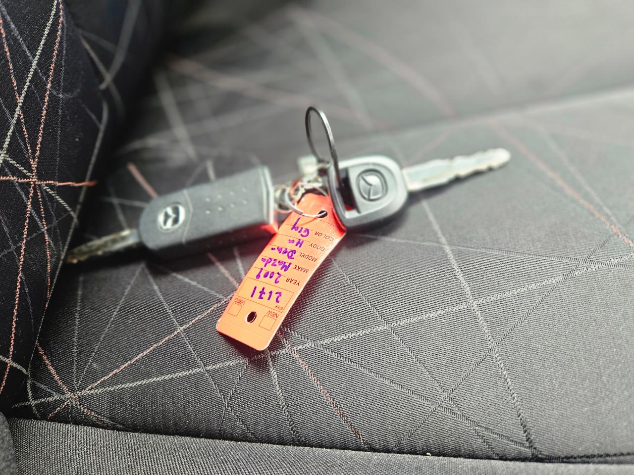2012 Mazda Demio thumbnail