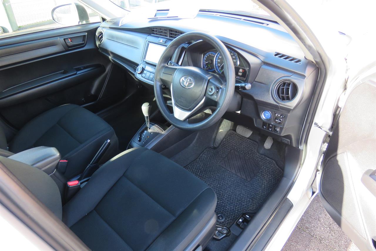 2020 Toyota Corolla thumbnail