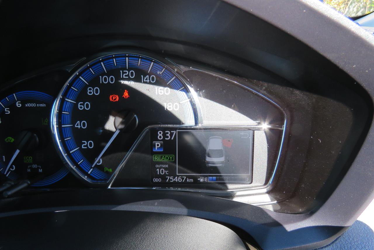 2020 Toyota Corolla thumbnail