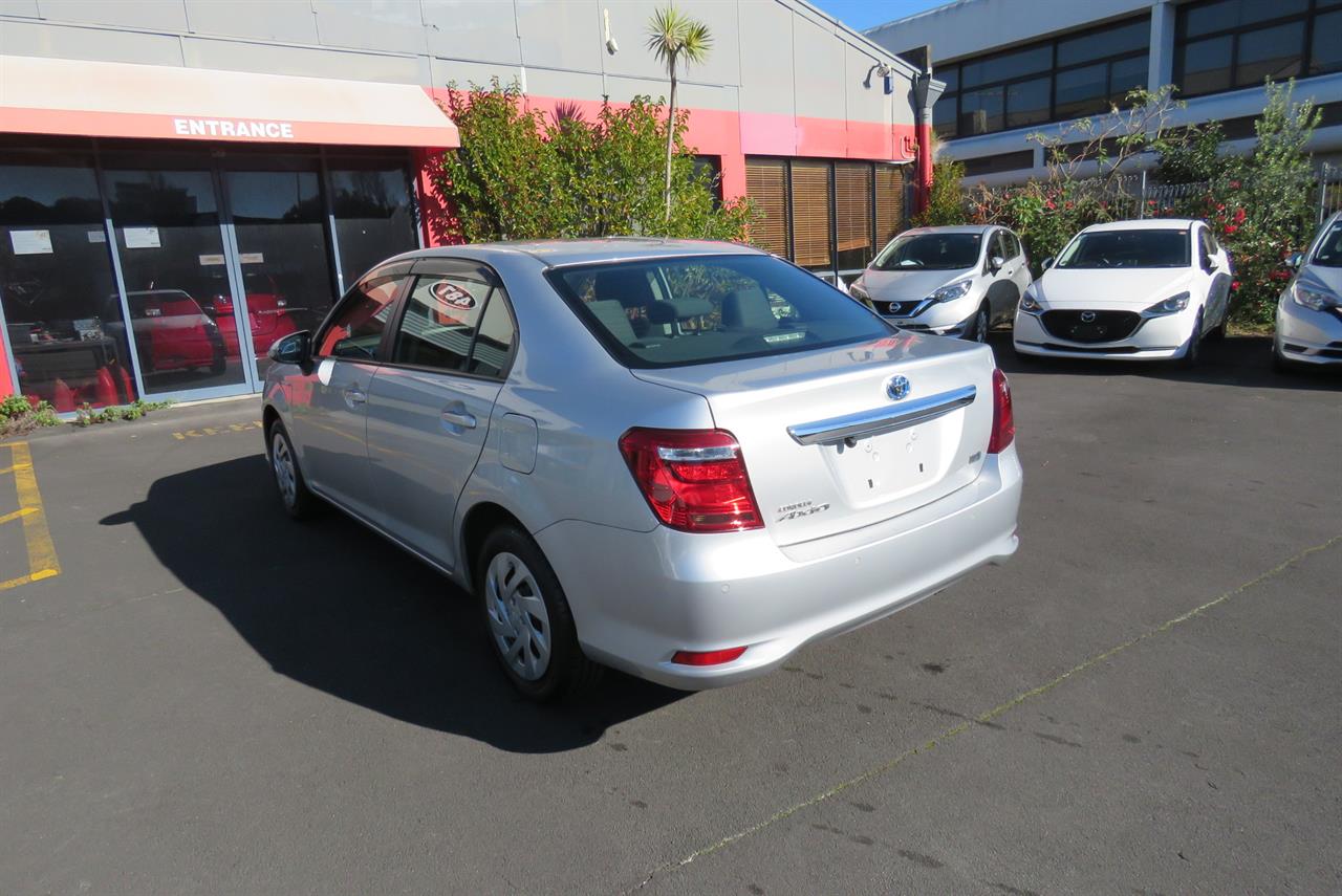 2020 Toyota Corolla thumbnail