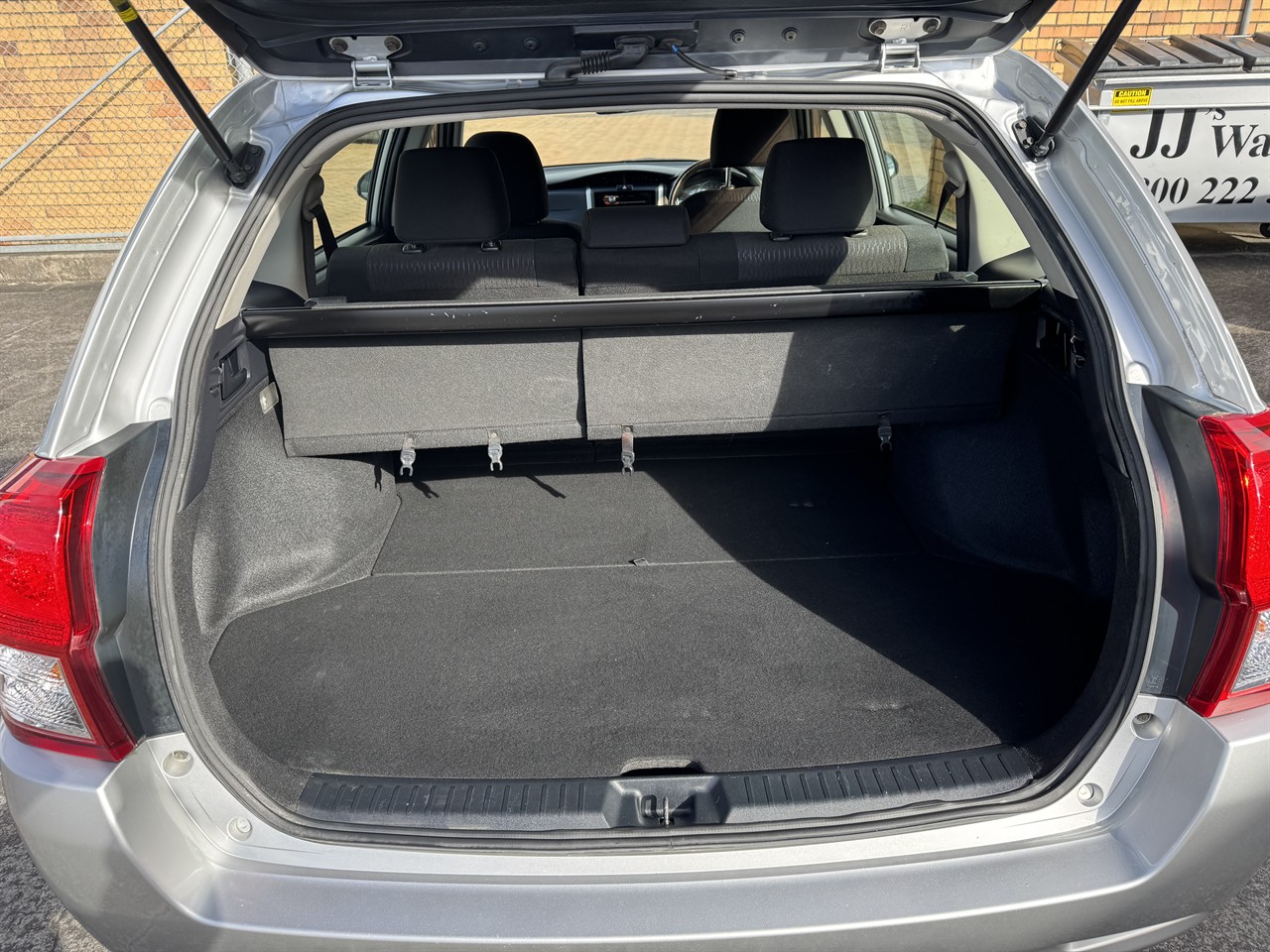 2015 Toyota Corolla thumbnail