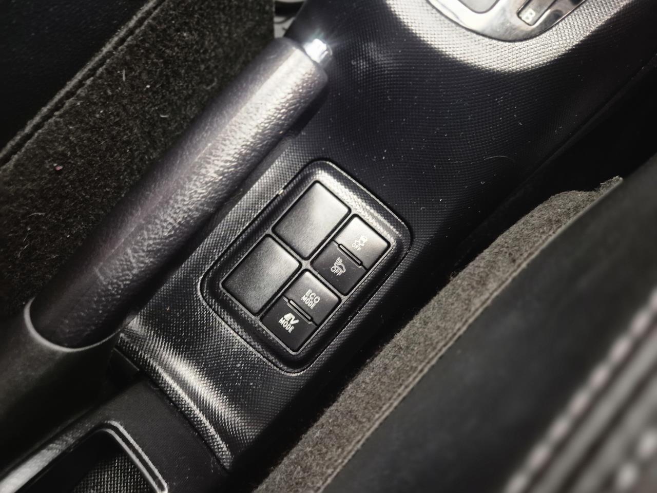 2018 Toyota Aqua thumbnail