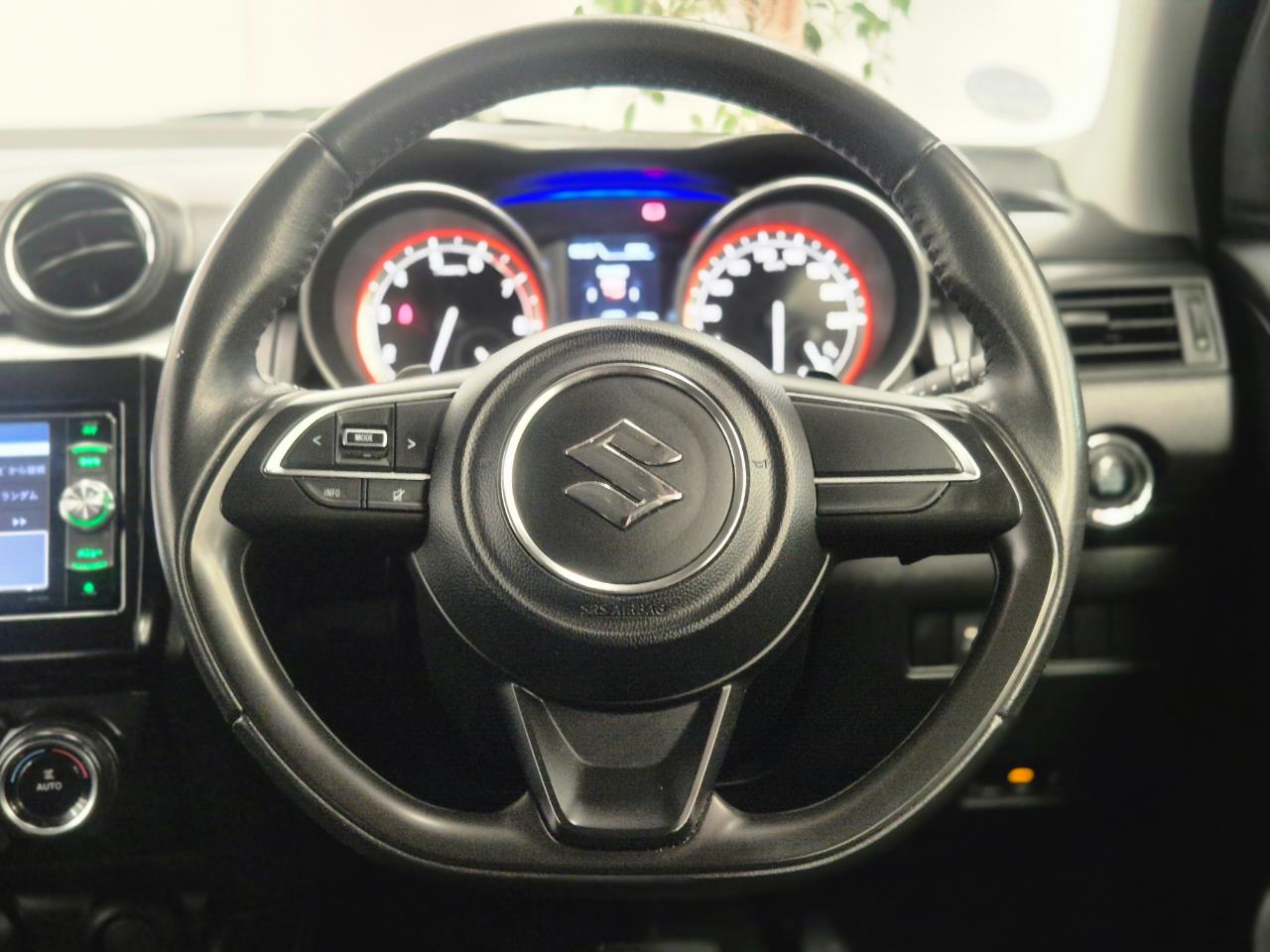 2017 Suzuki Swift thumbnail