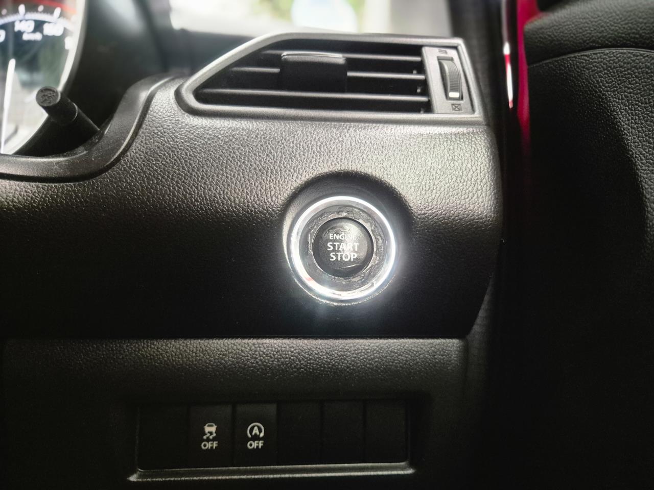 2017 Suzuki Swift thumbnail