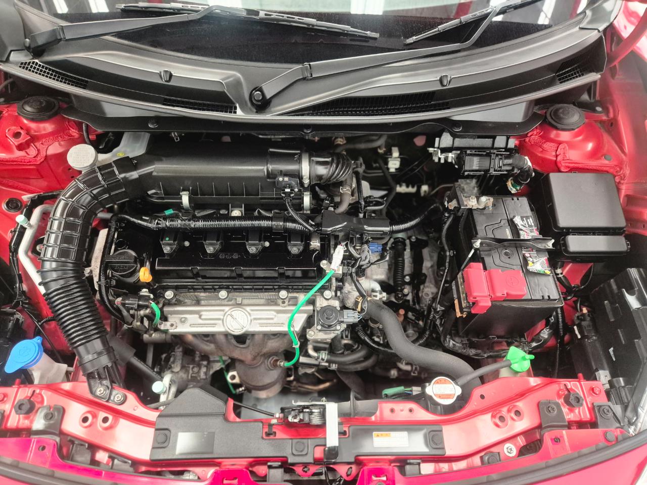 2017 Suzuki Swift thumbnail
