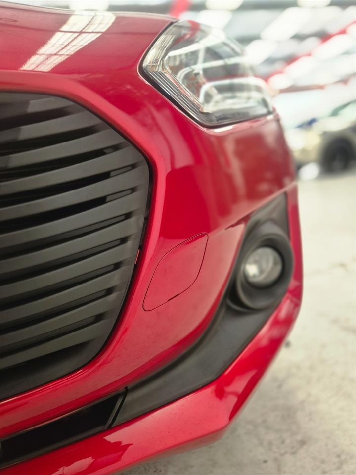 2017 Suzuki Swift thumbnail
