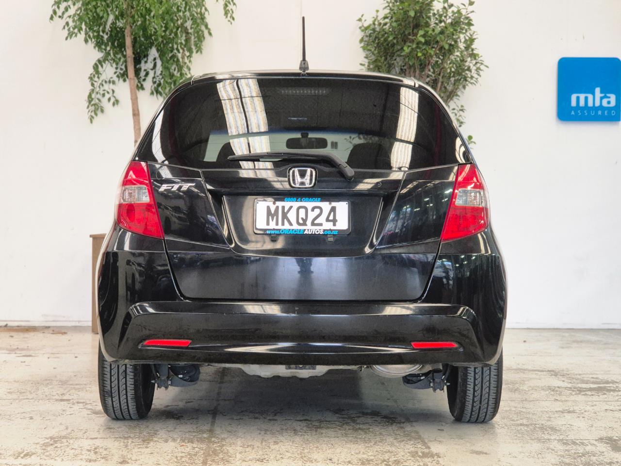 2011 Honda Fit thumbnail