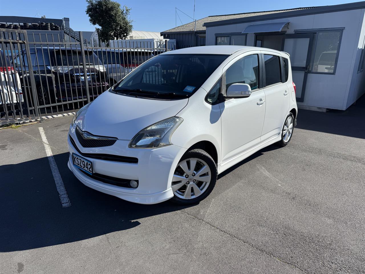 2006 Toyota Ractis