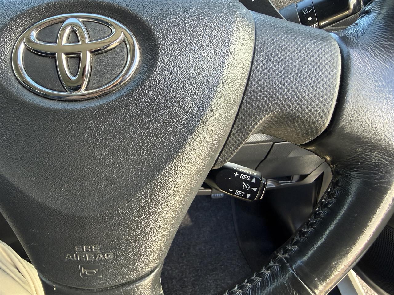 2006 Toyota Ractis thumbnail