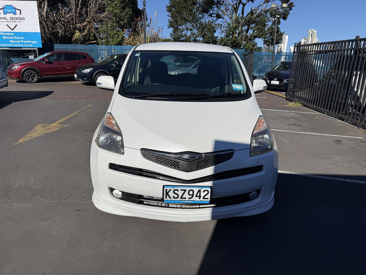 2006 Toyota Ractis thumbnail