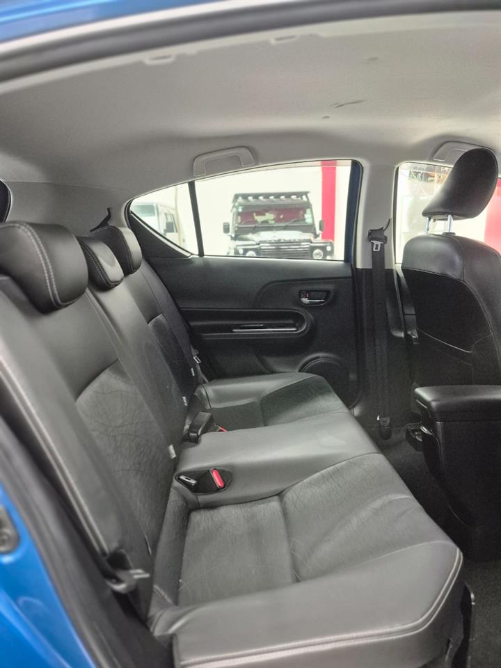 2014 Toyota Aqua thumbnail