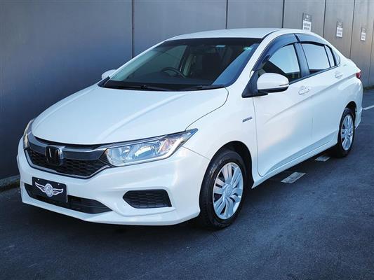2019 Honda Grace thumbnail