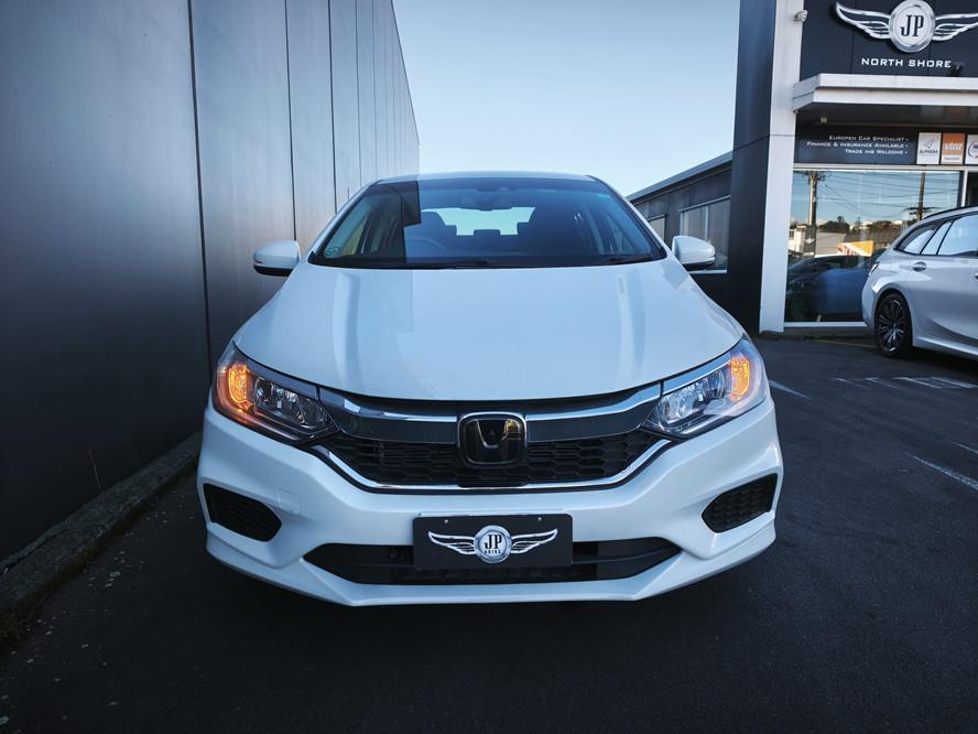 2019 Honda Grace thumbnail