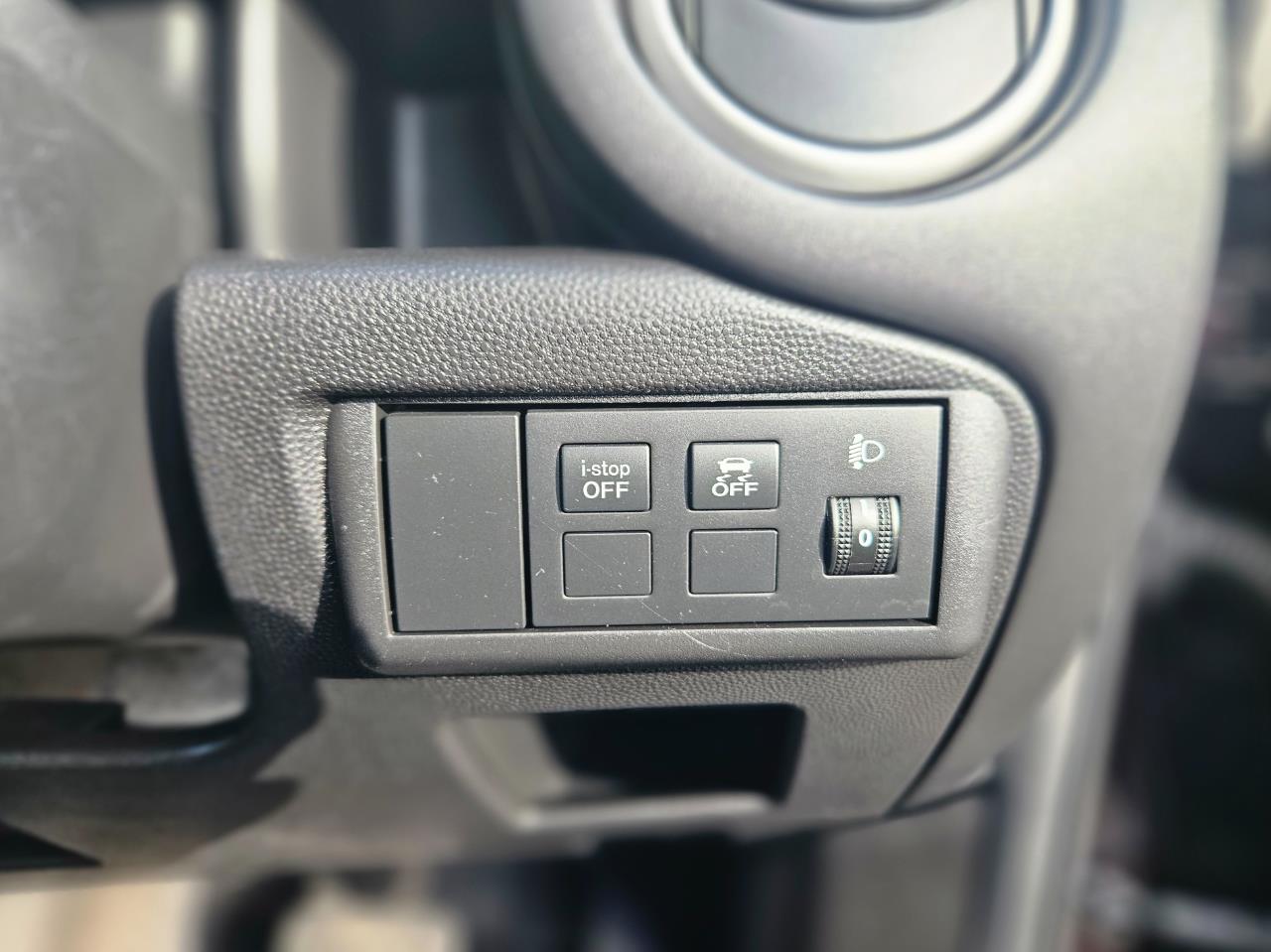 2013 Mazda Demio thumbnail
