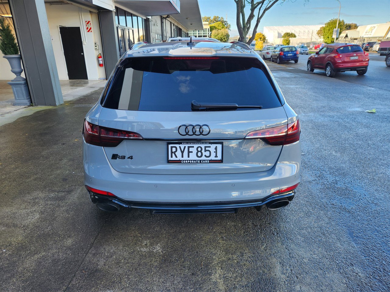 2020 Audi Rs4 thumbnail