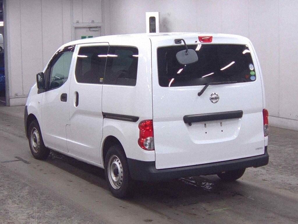 2021 Nissan NV200 thumbnail