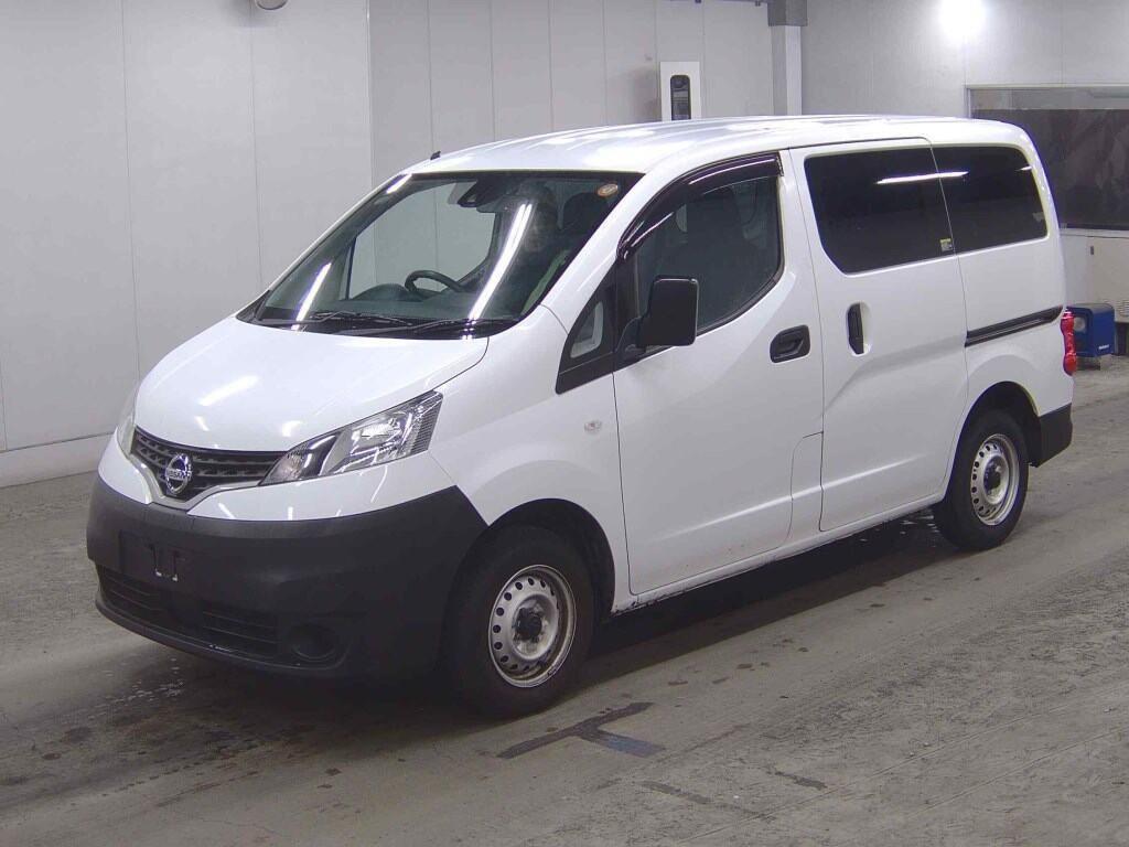 2021 Nissan NV200 thumbnail