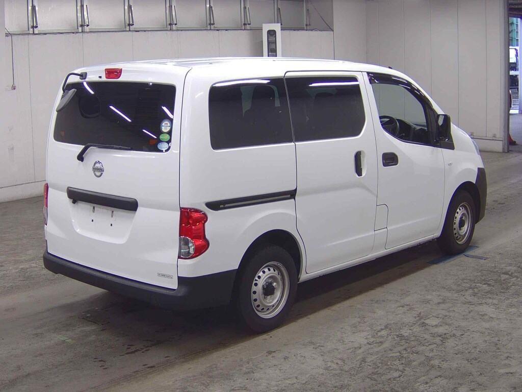 2021 Nissan NV200 thumbnail