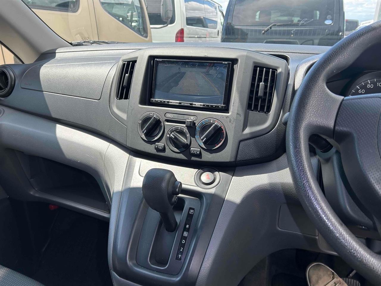 2021 Nissan NV200 thumbnail