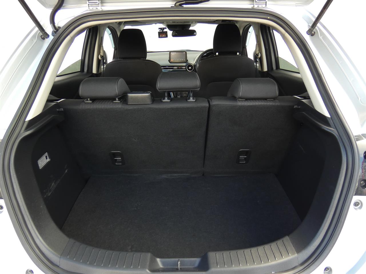 2018 Mazda DEMIO thumbnail