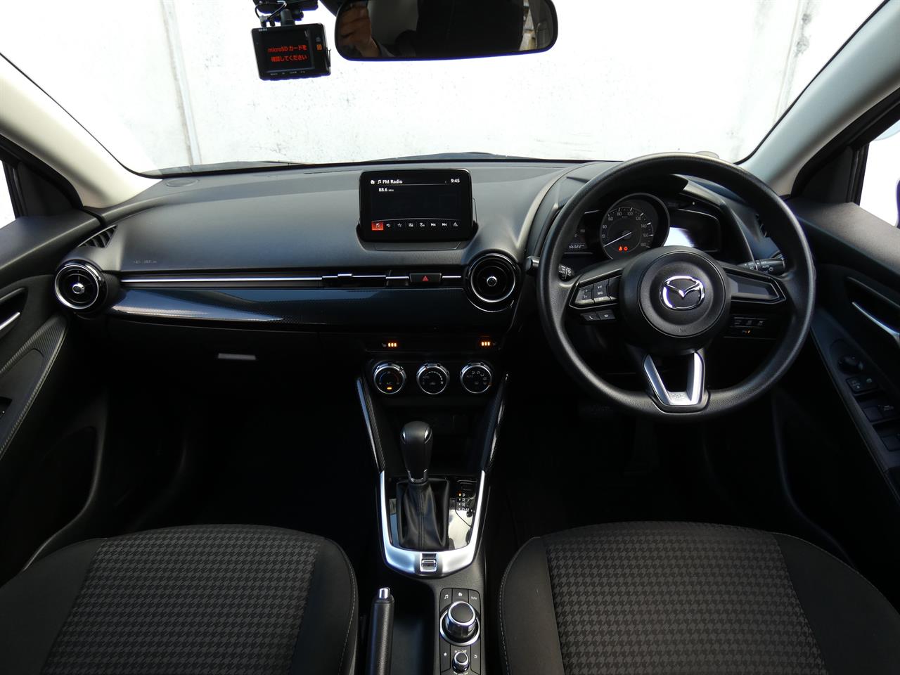2018 Mazda DEMIO thumbnail