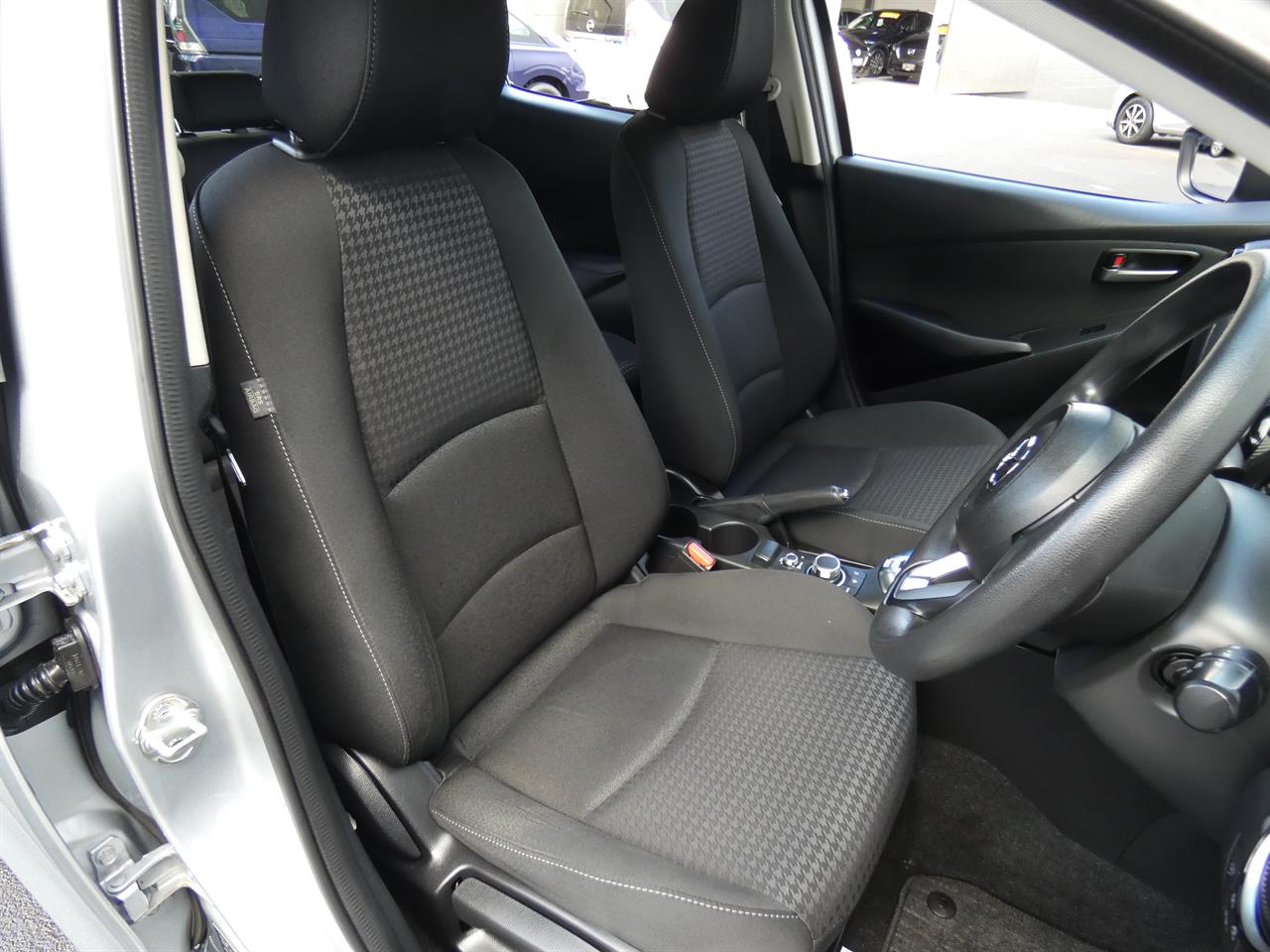 2018 Mazda DEMIO thumbnail