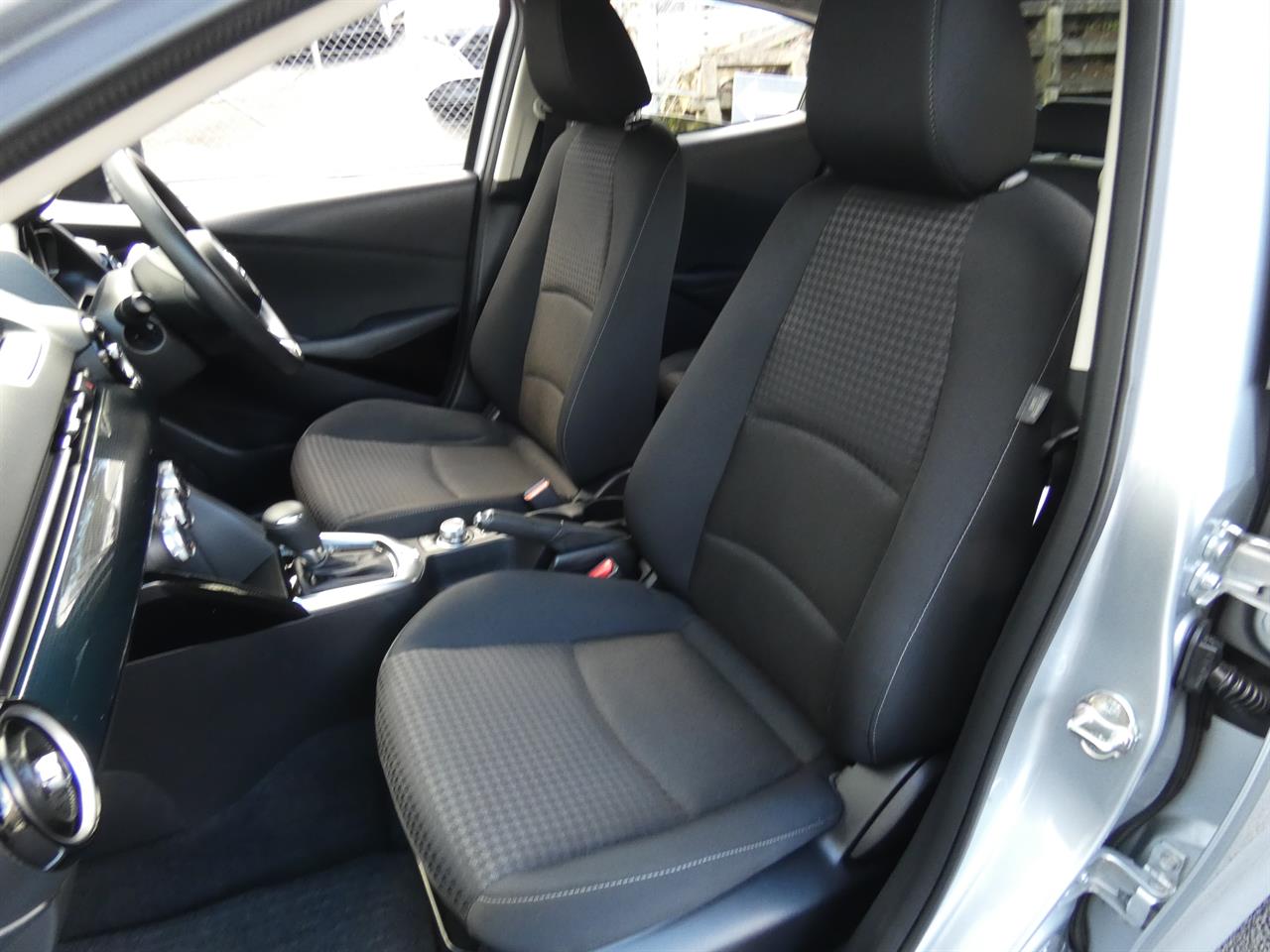 2018 Mazda DEMIO thumbnail