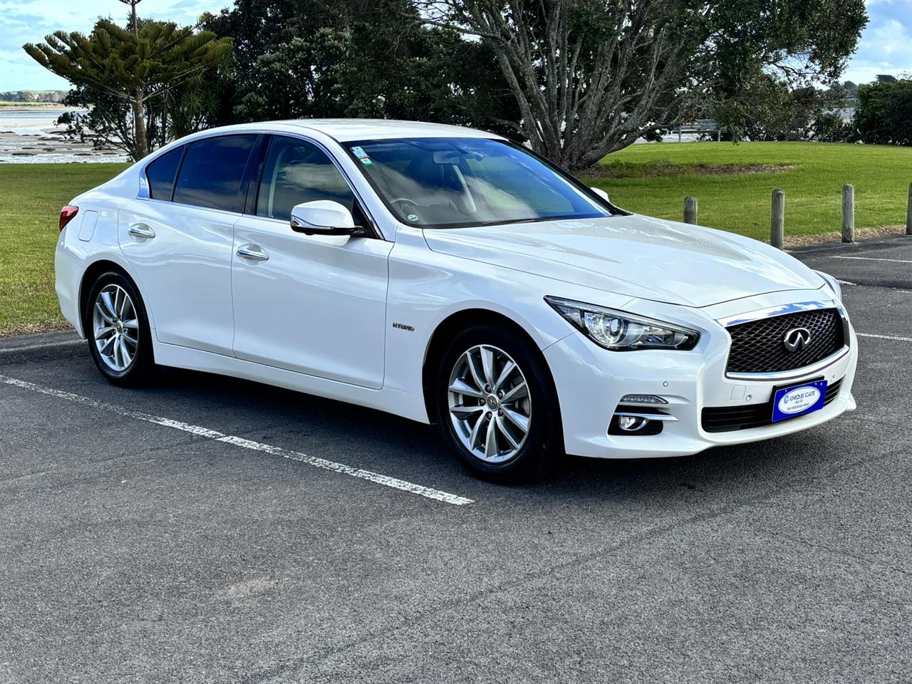 2015 Nissan Skyline thumbnail