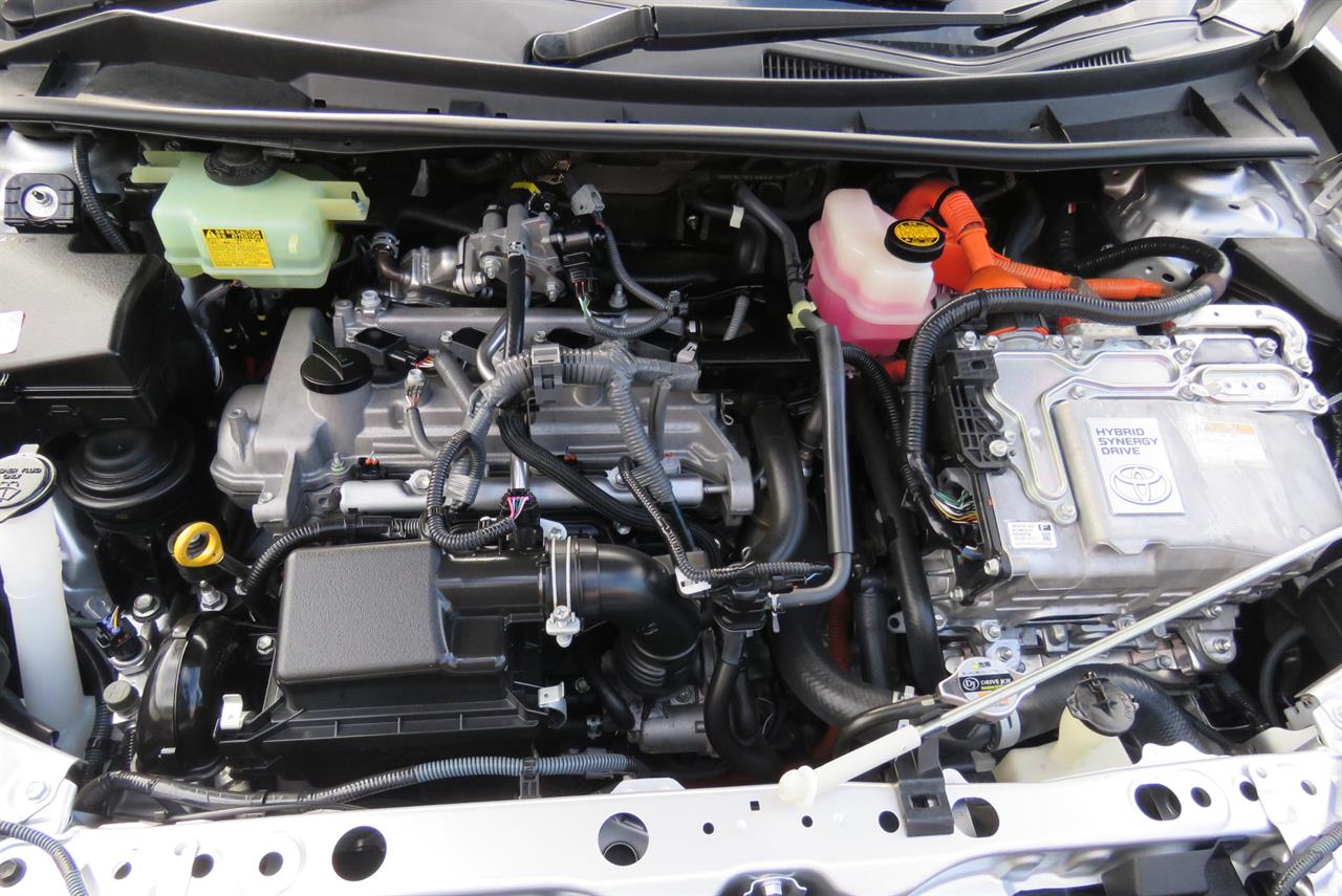 2015 Toyota Corolla thumbnail