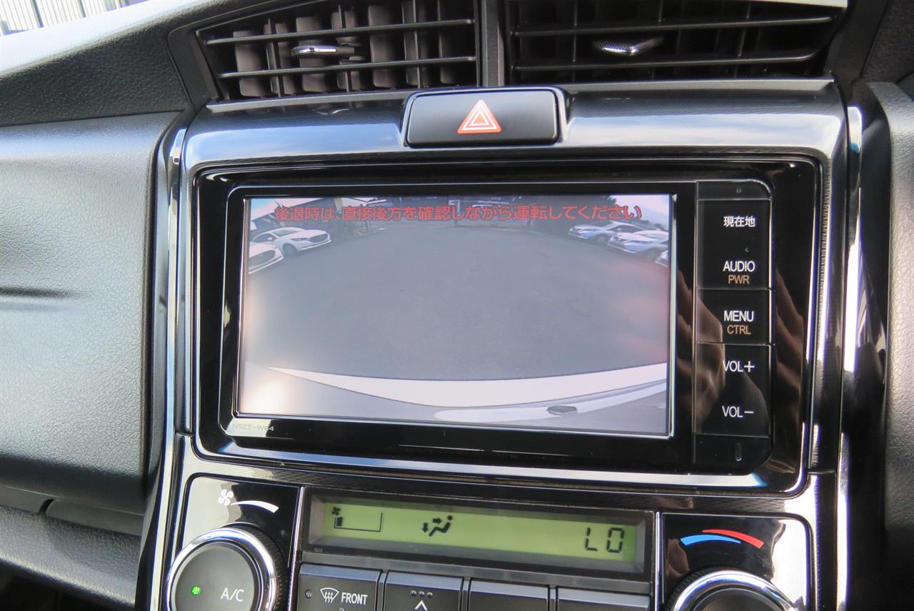 2015 Toyota Corolla thumbnail