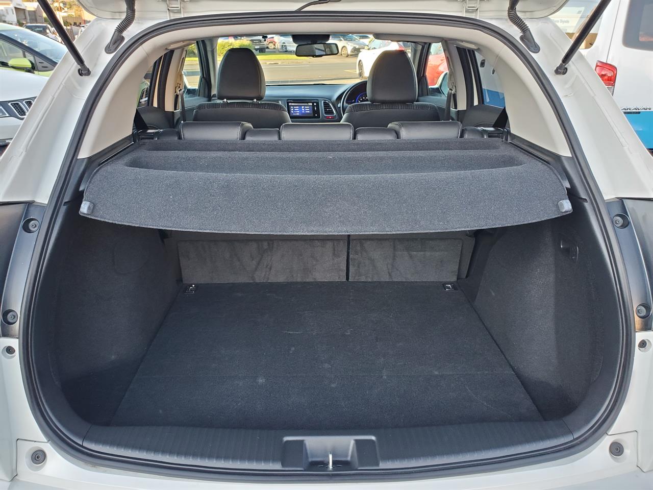 2015 Honda Vezel thumbnail