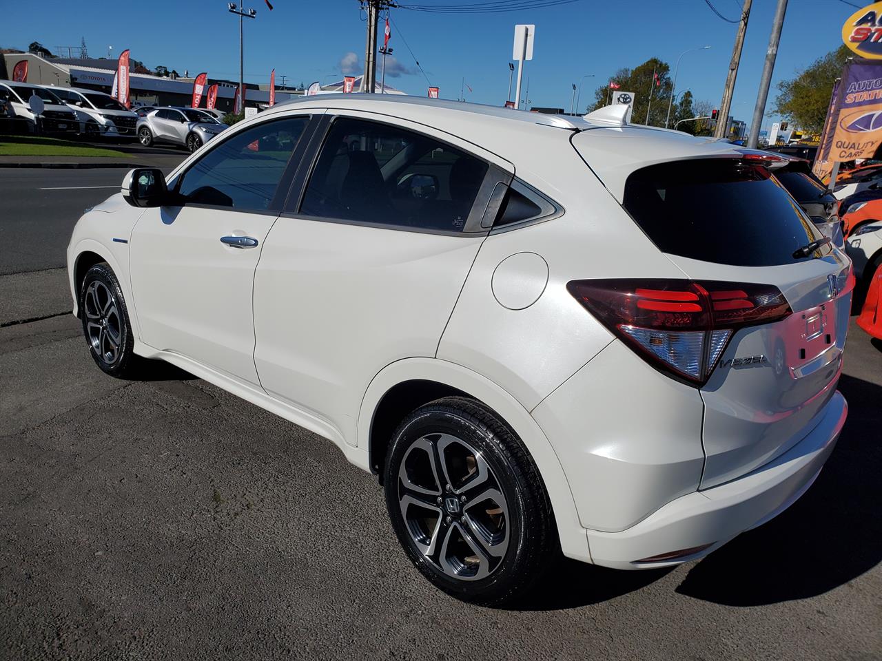 2015 Honda Vezel thumbnail