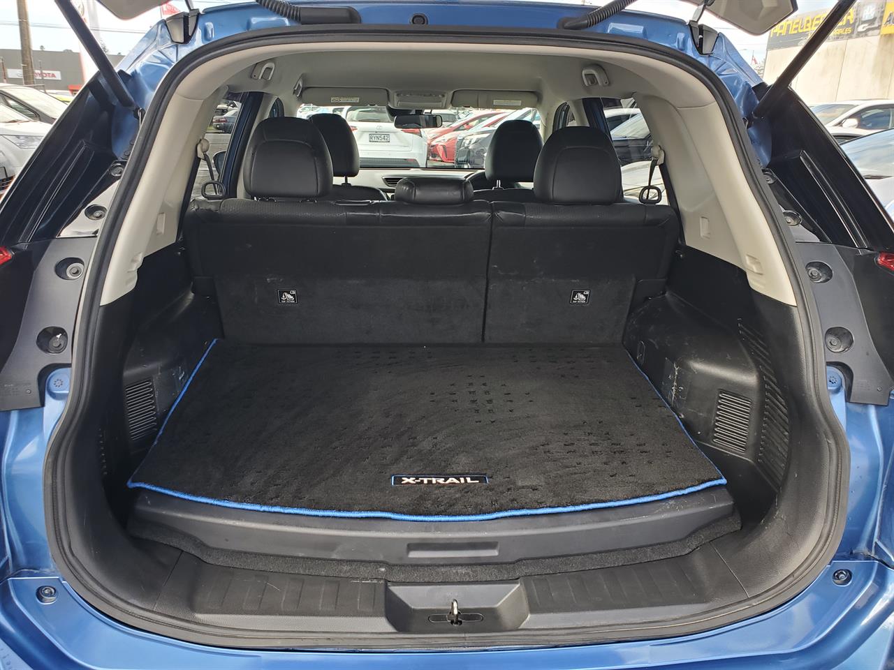 2019 Nissan X-Trail thumbnail