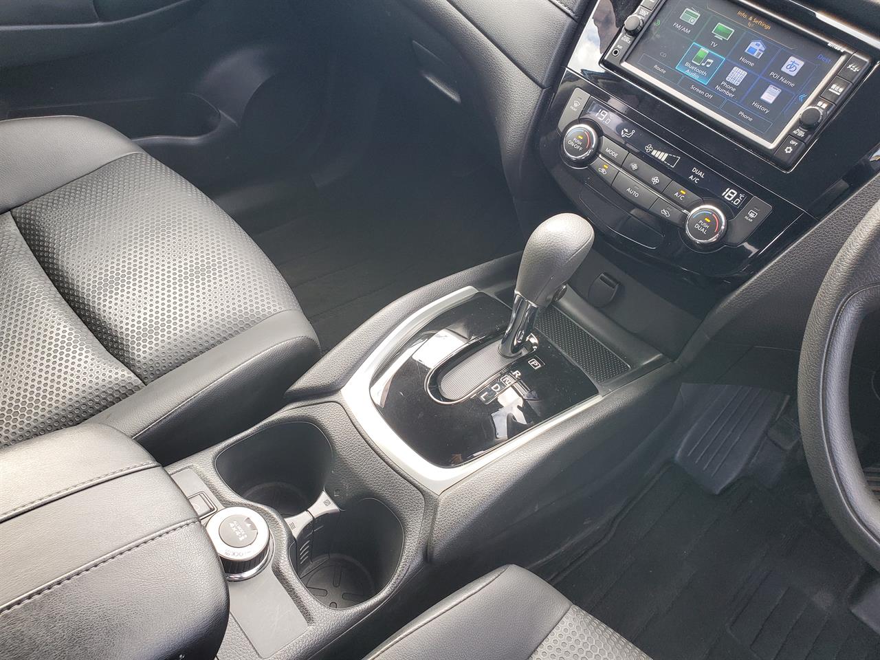 2019 Nissan X-Trail thumbnail