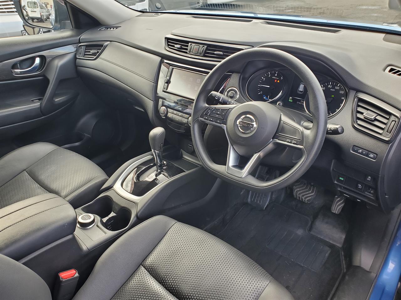 2019 Nissan X-Trail thumbnail