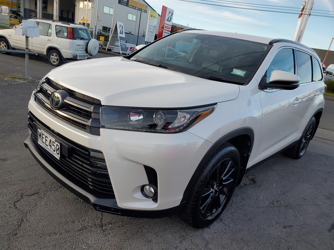 2019 Toyota Highlander thumbnail