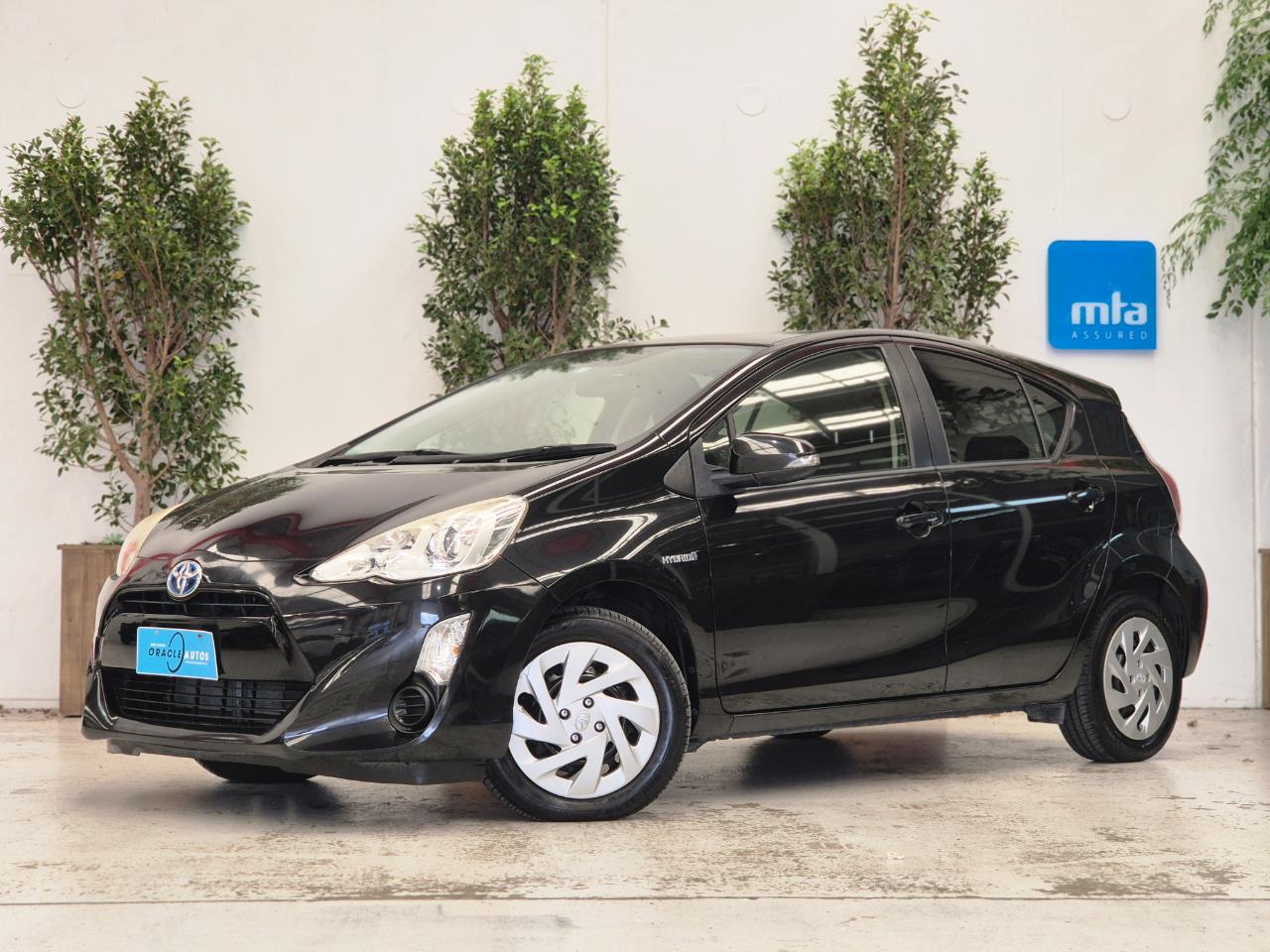2015 Toyota Aqua thumbnail
