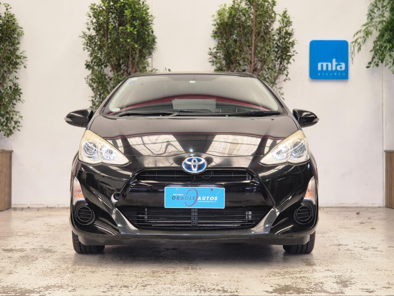 2015 Toyota Aqua thumbnail