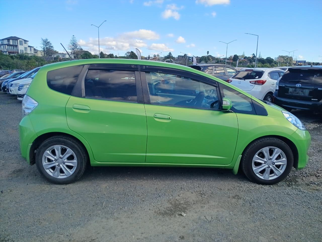 2012 Honda fit thumbnail