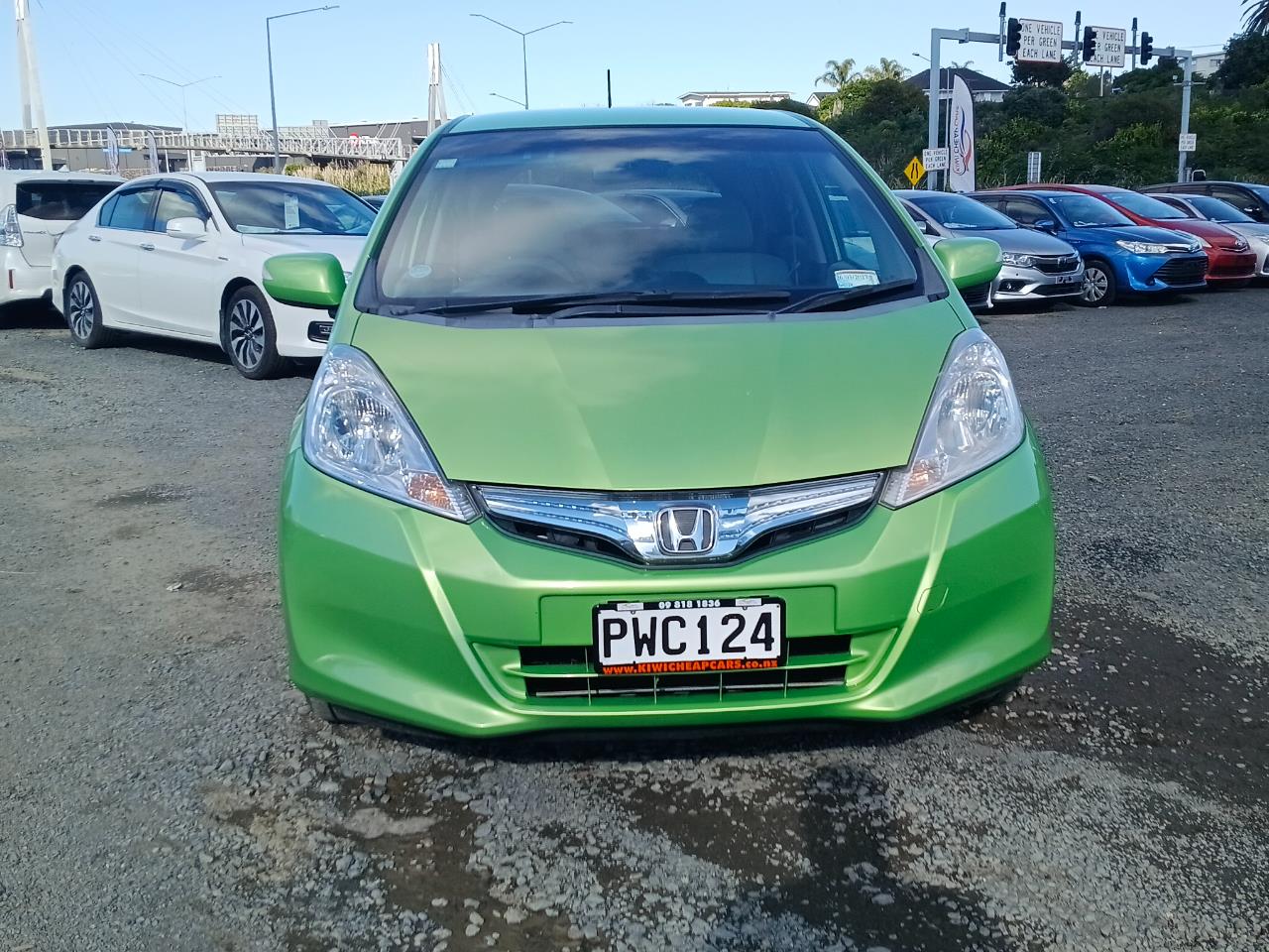 2012 Honda fit thumbnail