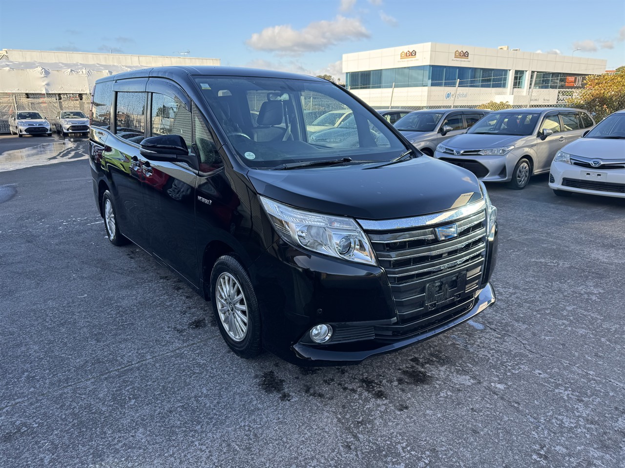 2015 Toyota NOAH