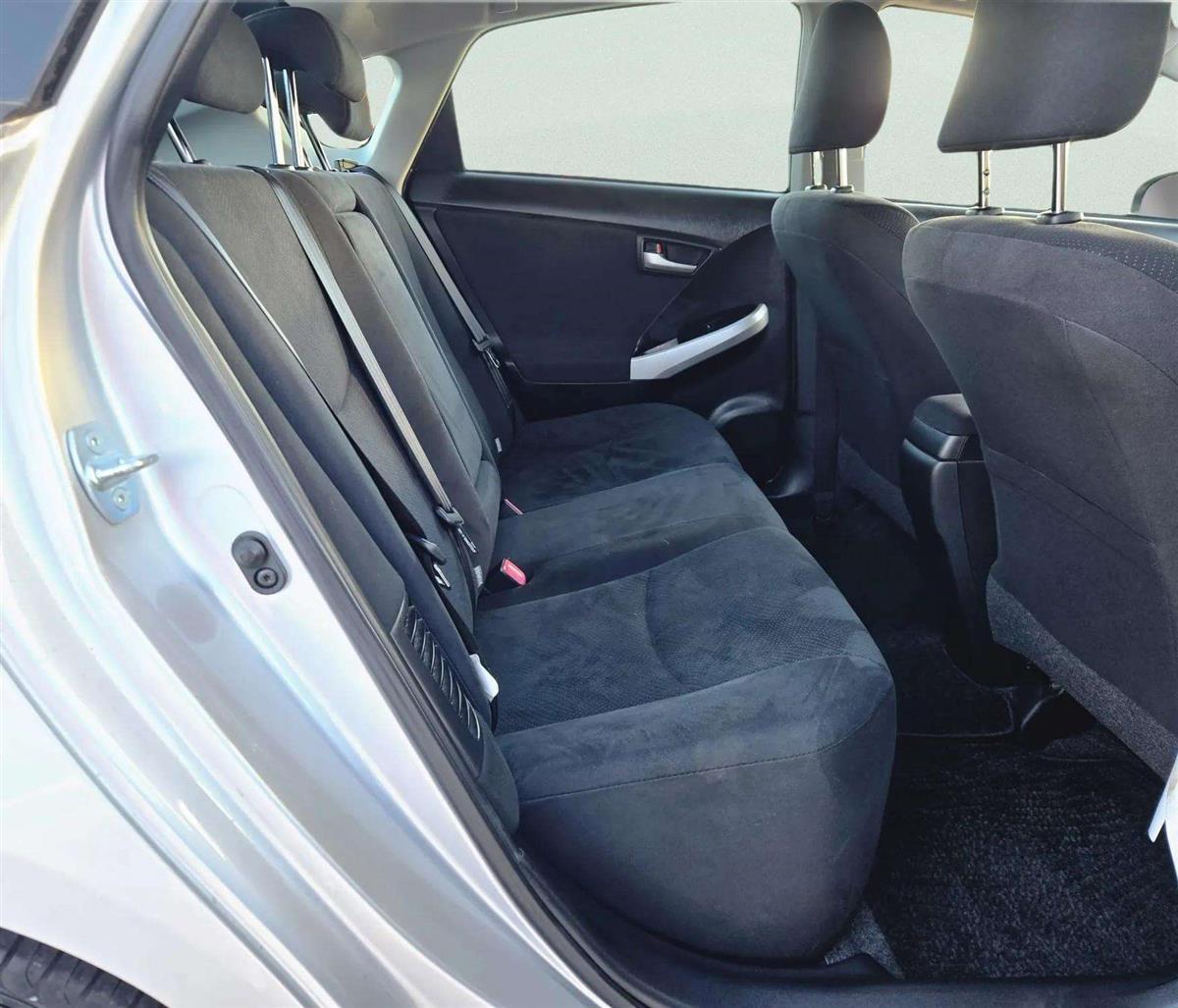 2015 Toyota Prius thumbnail