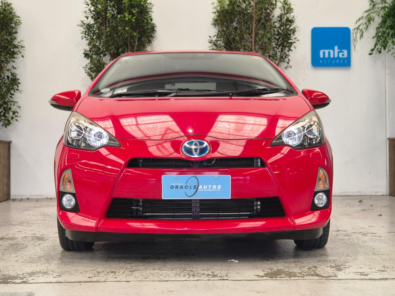 2014 Toyota Aqua thumbnail