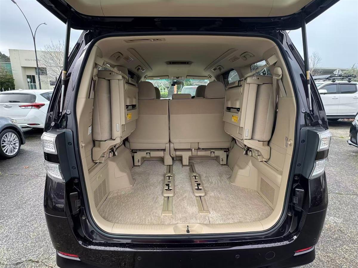 2012 Toyota Vellfire thumbnail