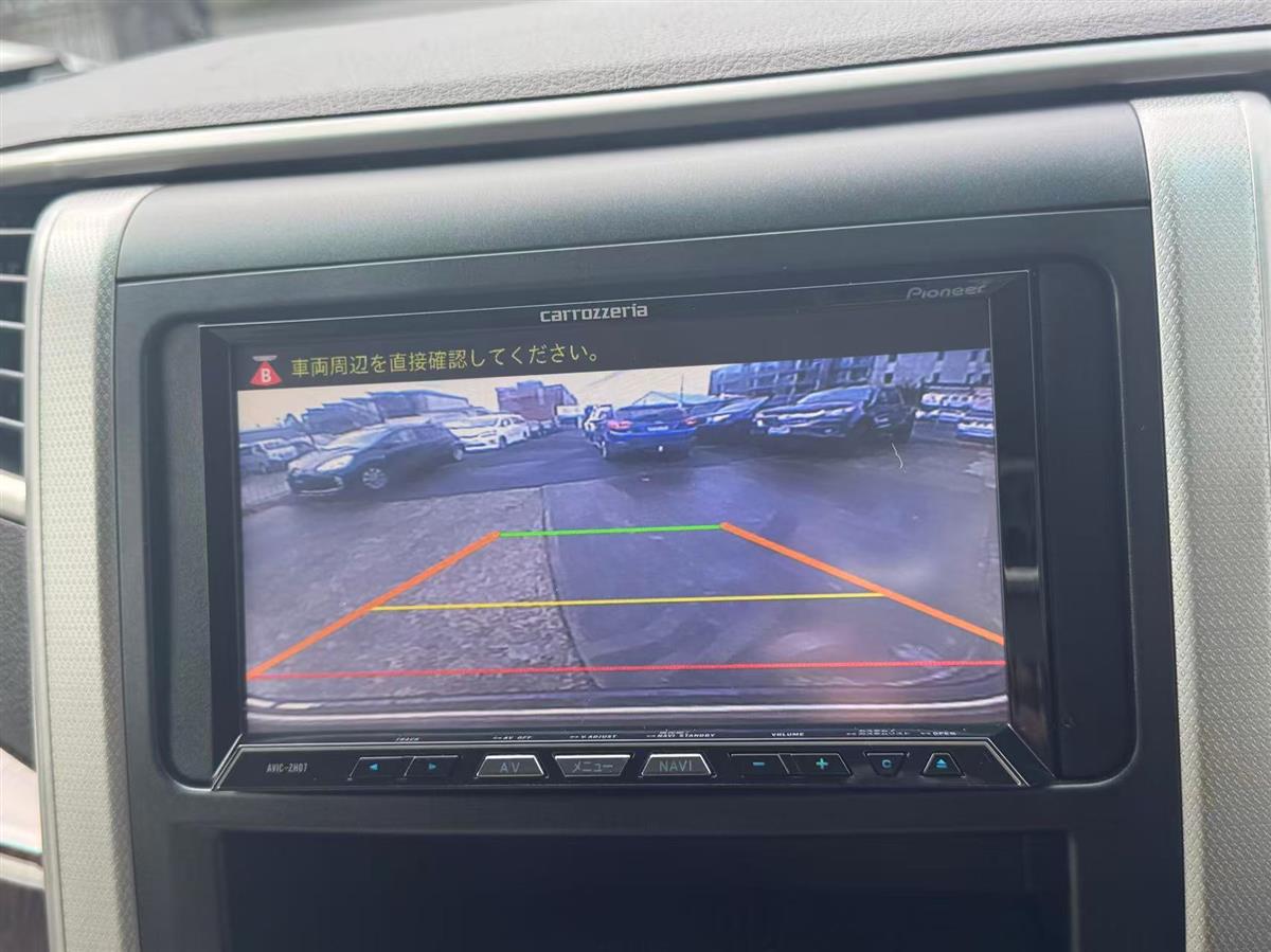 2012 Toyota Vellfire thumbnail