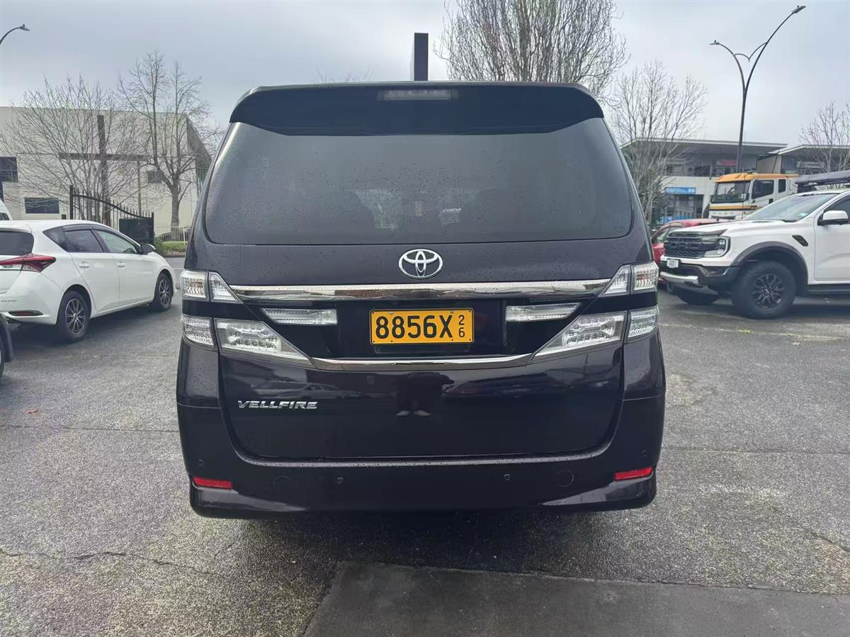 2012 Toyota Vellfire thumbnail