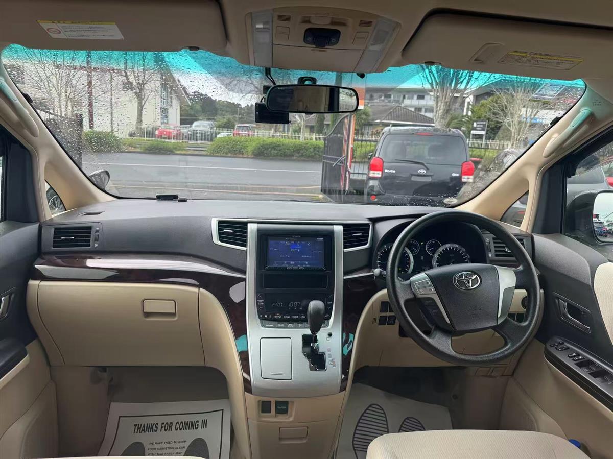 2012 Toyota Vellfire thumbnail