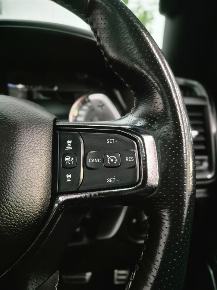 2023 Ram 1500 thumbnail