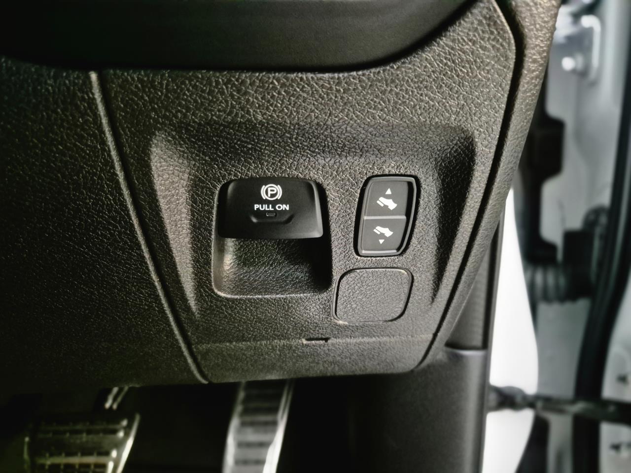 2023 Ram 1500 thumbnail